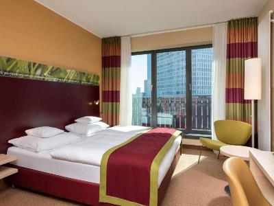 bedroom - hotel moevenpick city - frankfurt, germany