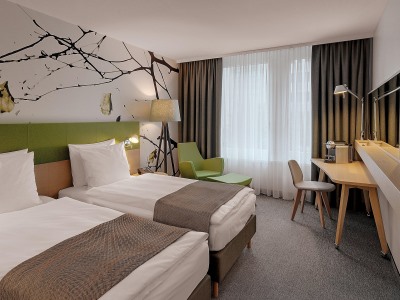 bedroom - hotel holiday inn alte oper - frankfurt, germany
