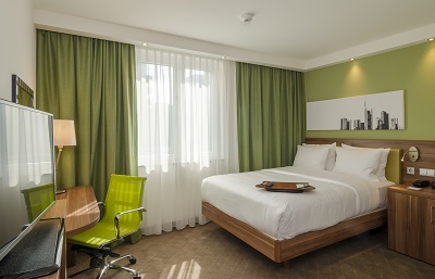 standard bedroom - hotel hampton by hilton city centre messe - frankfurt, germany