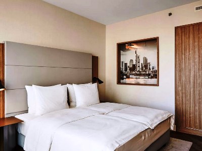 bedroom - hotel radisson blu - frankfurt, germany