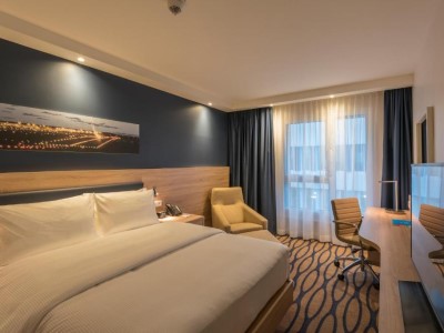 bedroom - hotel hampton by hilton frankfurt airport - frankfurt, germany
