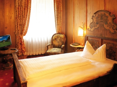 bedroom - hotel atlas grand - garmisch partenkirchen, germany