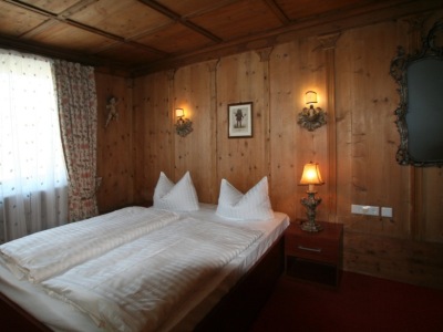 bedroom 2 - hotel atlas grand - garmisch partenkirchen, germany