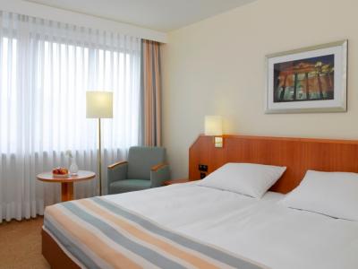 bedroom 1 - hotel leonardo hannover airport - hanover, germany