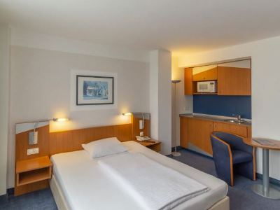 bedroom 1 - hotel ramada by wyndham hannover - hanover, germany