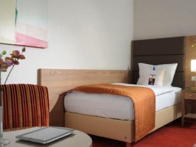 bedroom 1 - hotel best western der foehrenhof - hanover, germany