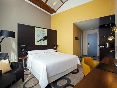bedroom 3 - hotel sheraton pelikan - hanover, germany
