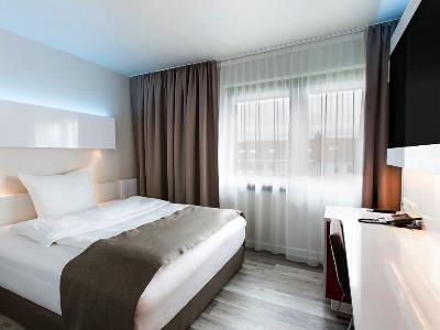 bedroom 1 - hotel dormero hannover - hanover, germany