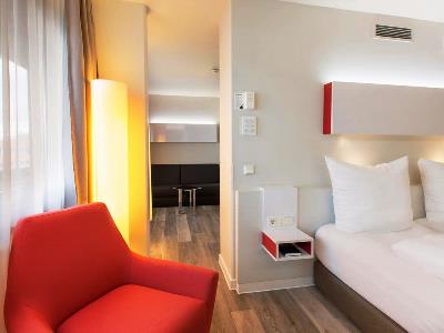bedroom 4 - hotel dormero hannover - hanover, germany