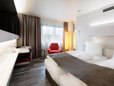bedroom 5 - hotel dormero hannover - hanover, germany