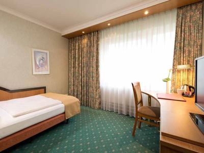 bedroom - hotel leonardo heidelberg - heidelberg, germany