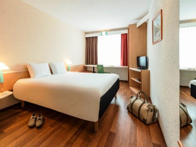 bedroom - hotel ibis heilbronn city - heilbronn, germany