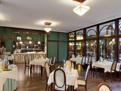 restaurant - hotel tryp by wyndham kassel city centre - kassel, germany