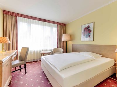bedroom 1 - hotel mercure parkhotel krefelder hof - krefeld, germany