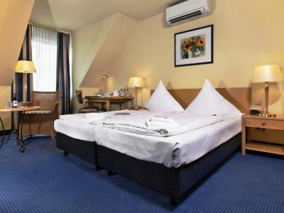 bedroom - hotel tryp by wyndham lubeck aquamarin - lubeck, germany