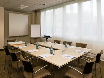 conference room 1 - hotel novotel mainz - mainz, germany
