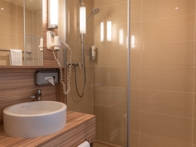 bathroom - hotel star g hotel premium munchen - munich, germany