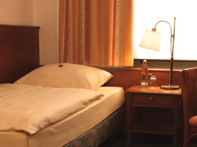 bedroom - hotel amba - munich, germany