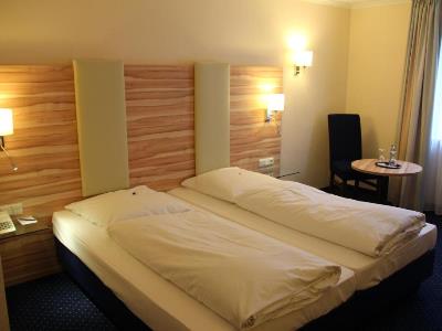 bedroom 3 - hotel daniel - munich, germany