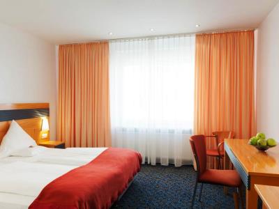 bedroom 2 - hotel ringhotel loews merkur - nuremberg, germany