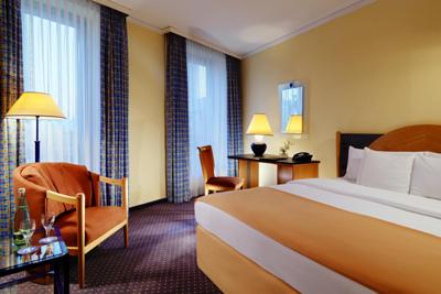 standard bedroom - hotel sheraton offenbach - offenbach, germany