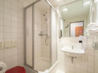 bathroom - hotel amedia express, trademark collection - passau, germany
