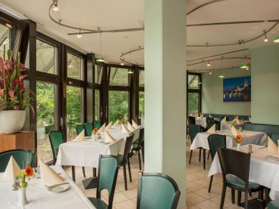 restaurant - hotel achat hotel regensburg im park - regensburg, germany