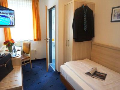 bedroom 8 - hotel rappen rothenburg (standard classic) - rothenburg, germany