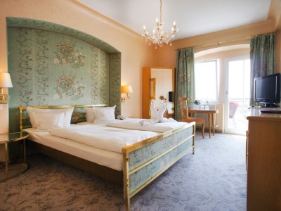 bedroom 2 - hotel eisenhut (superior) - rothenburg, germany