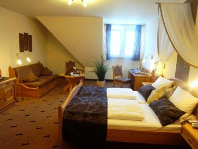 bedroom 6 - hotel rappen rothenburg (economy) - rothenburg, germany
