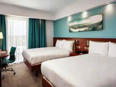 bedroom 1 - hotel hampton by hilton stuttgart city centre - stuttgart, germany