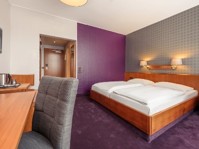 bedroom 1 - hotel mercure trier porta nigra - trier, germany