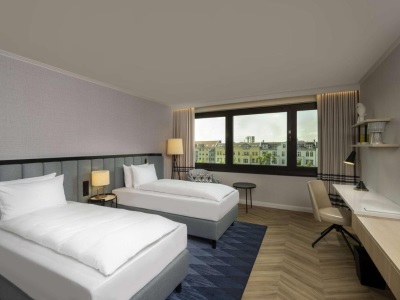 bedroom 1 - hotel doubletree by hilton berlin ku'damm - berlin, germany