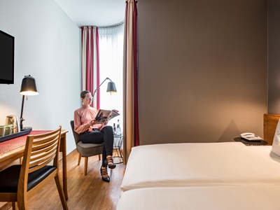 bedroom - hotel mercure berlin zentrum - berlin, germany