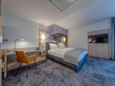 bedroom - hotel best western wiesbaden - wiesbaden, germany