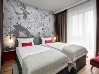 bedroom 4 - hotel intercityhotel wiesbaden - wiesbaden, germany