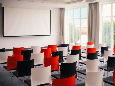 conference room 1 - hotel vienna house easy by wyndham wuppertal - wuppertal, germany