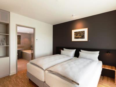 bedroom 1 - hotel vienna house by wyndham ernst leitz - wetzlar, germany