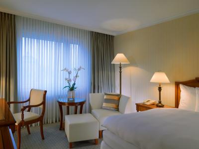 bedroom - hotel bilderberg bellevue dresden - dresden, germany