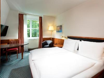bedroom 1 - hotel seminaris hotel leipzig (g) - leipzig, germany