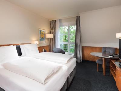 bedroom 2 - hotel seminaris hotel leipzig (g) - leipzig, germany
