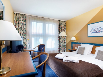 bedroom 1 - hotel wyndham garden wismar - wismar, germany
