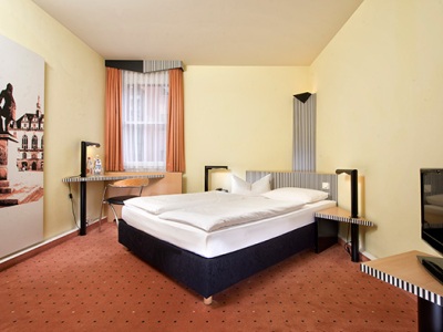bedroom 1 - hotel tryp by wyndham halle - halle, germany