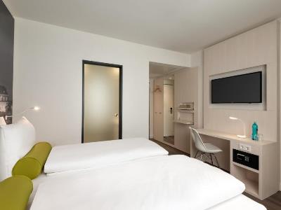bedroom 3 - hotel super 8 by wyndham chemnitz - chemnitz, germany