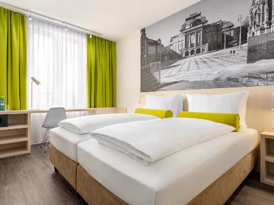 bedroom 2 - hotel super 8 by wyndham chemnitz - chemnitz, germany
