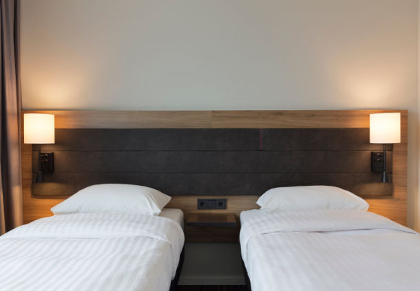 bedroom 1 - hotel moxy stuttgart airport/messe - leinfelden echterdingen, germany