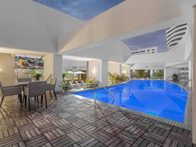outdoor pool - hotel wyndham guayaquil - guayaquil, ecuador