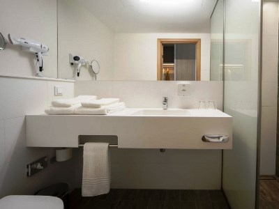 bathroom - hotel metropol spa - tallinn, estonia