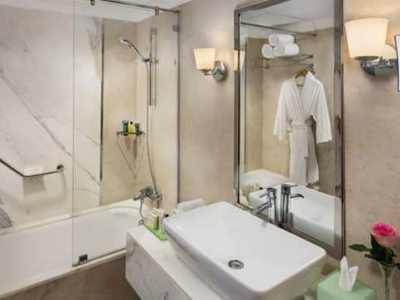 bathroom - hotel hilton alexandria corniche - alexandria, egypt