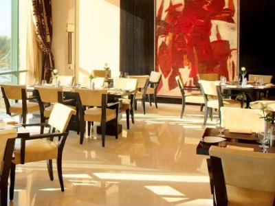 restaurant - hotel fairmont nile city - cairo, egypt